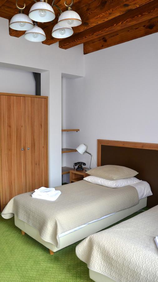 Tawerna Kaper Hotel Илава Екстериор снимка