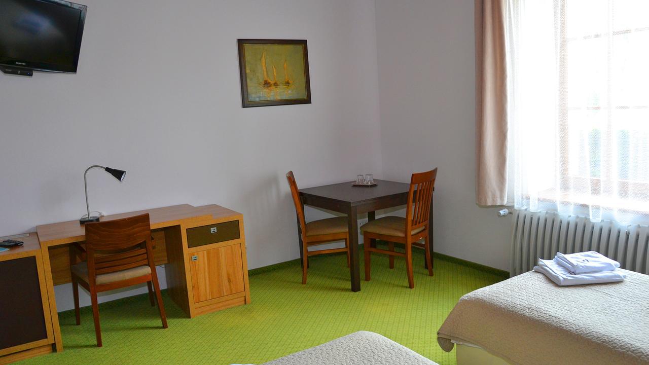 Tawerna Kaper Hotel Илава Екстериор снимка