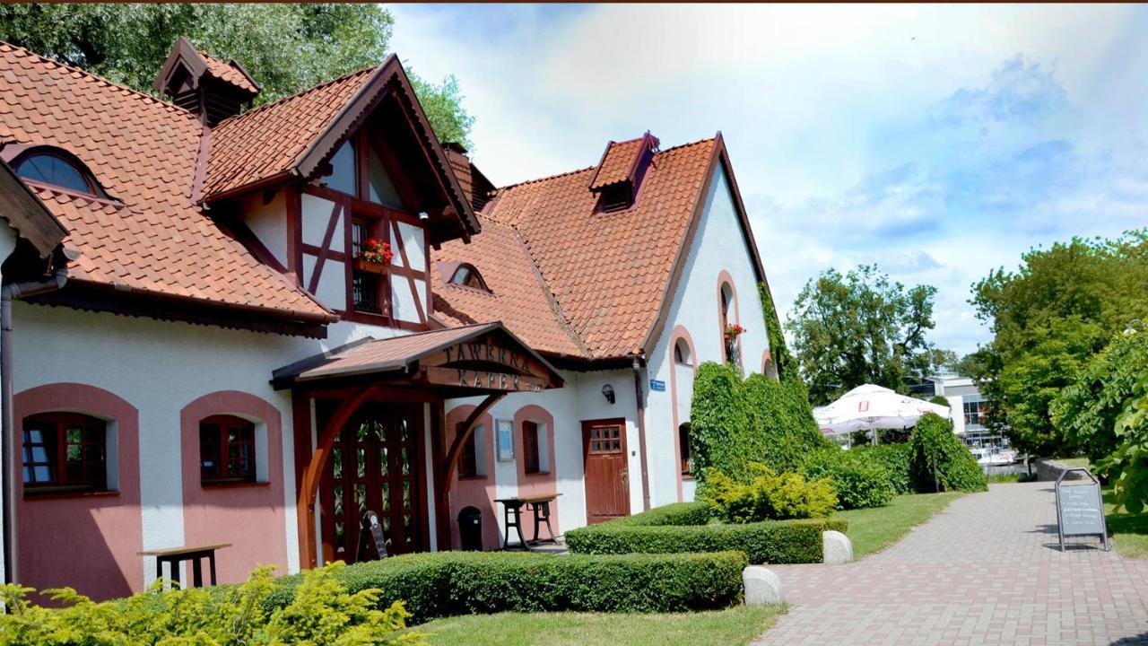 Tawerna Kaper Hotel Илава Екстериор снимка